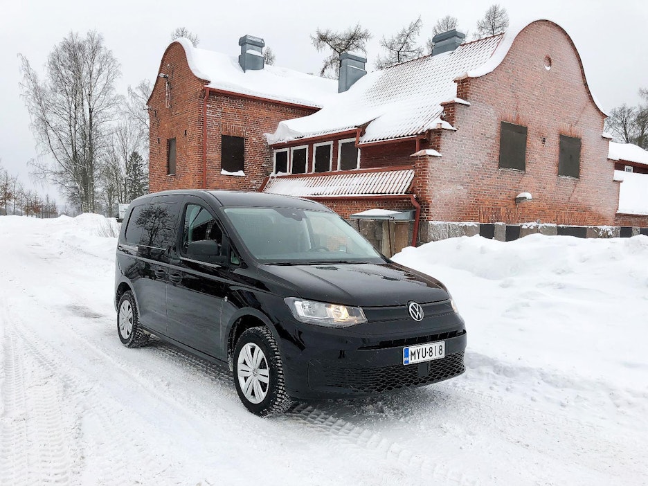 Caddyn lähtökohtana on monitoimisuus. Kuvassa auton lyhyt henkilöautoversio.