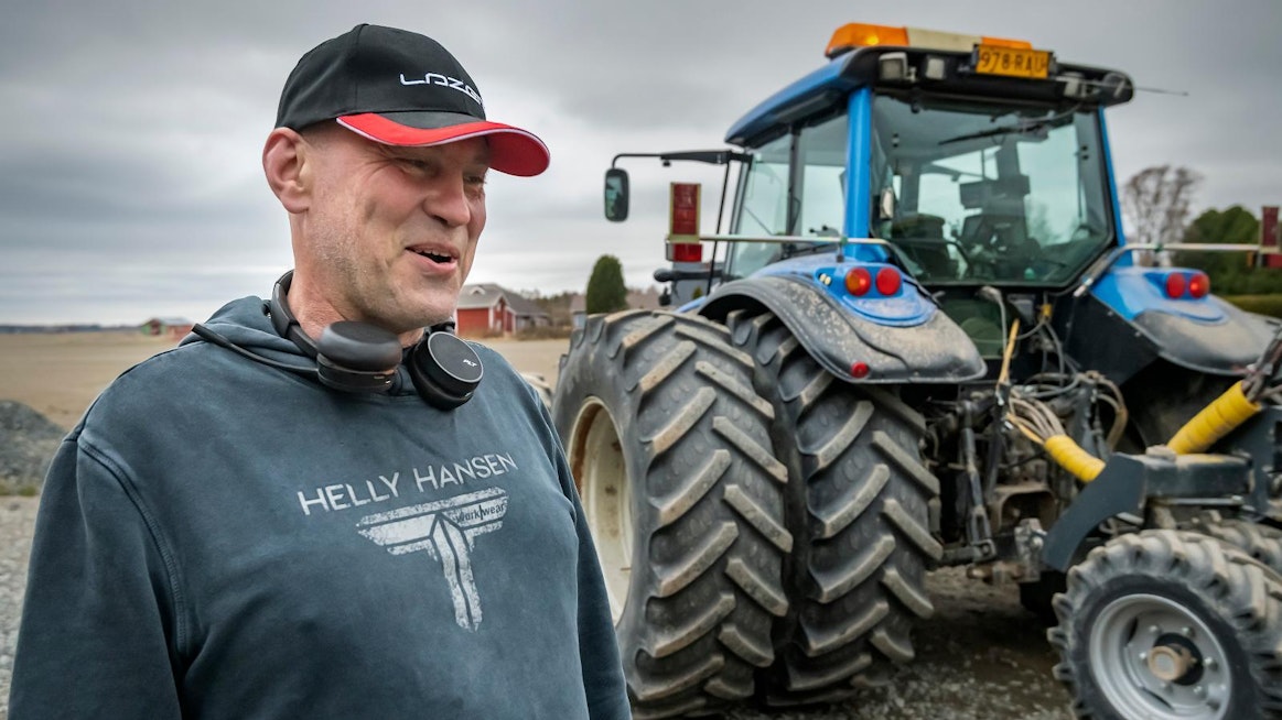 ”Lämpöistä säätä saisi tulla. Ja kuumaa sadetta noin viikon päästä”, Esa Similä tiivisti toiveensa maanantaina, kun Laihialla oli lämpöasteita hädin tuskin kymmenen. Tiistai oli jo paljon lämpimämpi. Keskiviikoksi ennustetaan hellelukemia.