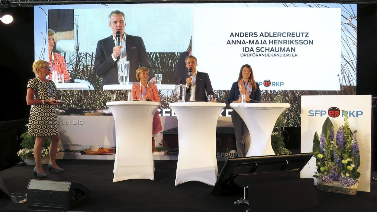 Anna-Maja Henriksson (2. vas.) oli puoluekokouksen suosikki. LEHTIKUVA / Stefan Holmström