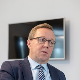 Elinkeinoministeri Mika Lintilä (kesk.) haluaa laajentaa yritystukien kriteerejä.