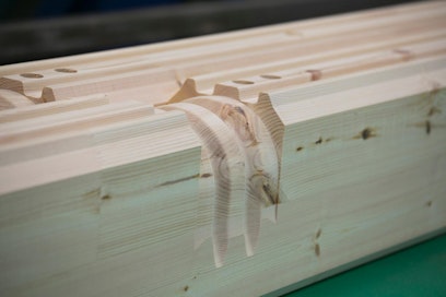 Finnlamelli tuo Pohjolan Design-Talo -konserniin lamellihirsivalmistuksen osaamista,