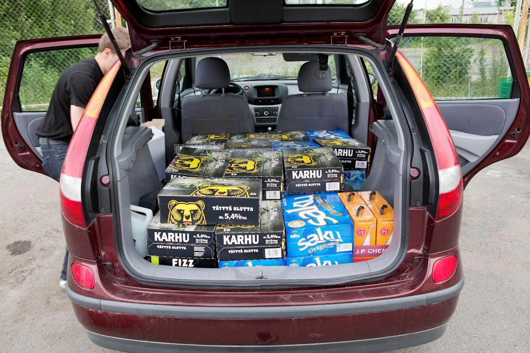 Matkailu ja Ravintolapalvelut MaRa ry uskoo, että alkoholiveron nostaminen lisää viinarallia Suomesta Baltiaan.