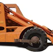 Kolmipyöräinen Model H oli Scoopmobilen menestynein malli. Koneen omapaino on 4 600–4 800 kg. Moottori on Chryslerin valmistama suora 6-sylinterinen bensiinimoottori. Aluksi koneissa oli nestekytkin, mutta jo 1950-luvun alussa saataville tuli momentinmuunnin. Viimeinen kolmipyöräinen Scoopmobile valmistettiin vuonna 1989. Suomessa tänne 1950-luvulla tuotuja kolmipyöräisiä koneita on vielä jäljellä pari kappaletta.
