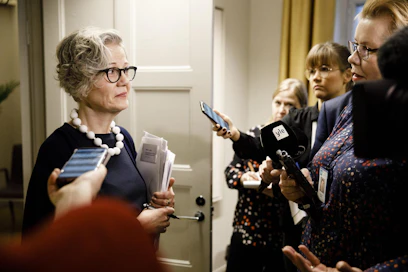 Valtakunnansovittelija Vuokko Piekkala kävi kertomassa medialle postilakon neuvottelutilanteesta valtakunnansovittelijan toimistolla Helsingissä. Lehtikuva / Seppo Samuli