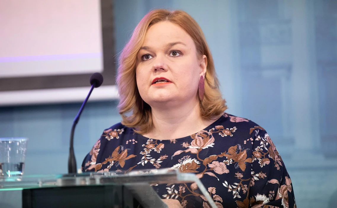 Hallituksen tavoitteena on avata yhteiskunta, edistää sen avoinna pitämistä ja tukea epidemian jälkihoitoa. Arkistokuva.