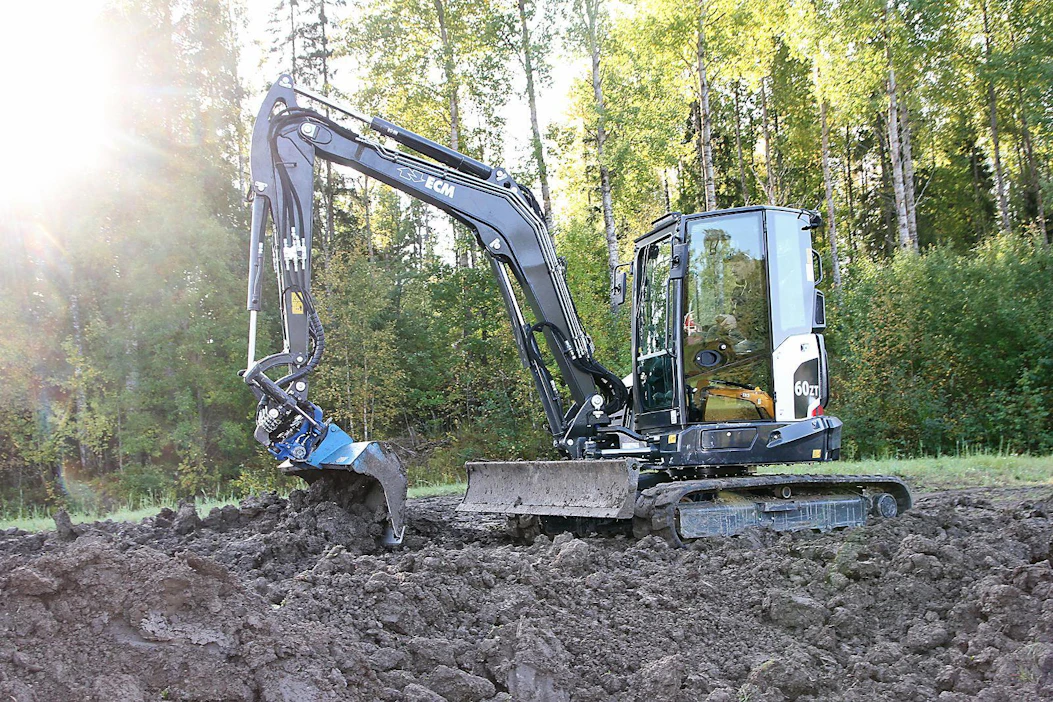 ECM 60ZT -kaivinkone sai testeissä huonoimmat pisteet näkyvyysalueestaan.