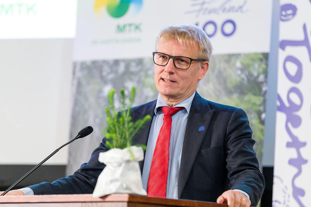 "Tämä on meille epäreilua, koska meillä on metsiä valtava määrä edelleen. Suomen tilanteessa ei voida metsäkadosta puhua", Tiilikainen kommentoi.
