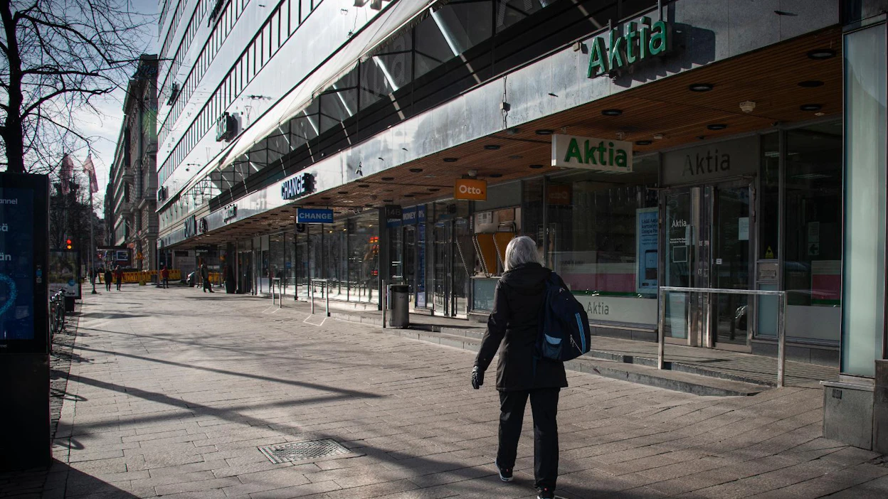 Aktian toimitusjohtajan Mikko Ayubin mukaan suurempaa jonoa ei pankin Kolmen Sepän konttorin eteen Helsingin Mannerheimintielle ole syntynyt. Lainojen lyhennysvapaat ovat kuitenkin olleet kysyttyjä.