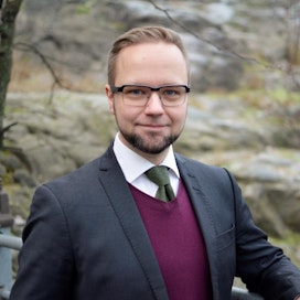 Olli-Poika Parviainen toimii valtiosihteerinä sisäministeriössä. Määräaikainen virkasuhde alkoi 19.6.2019.