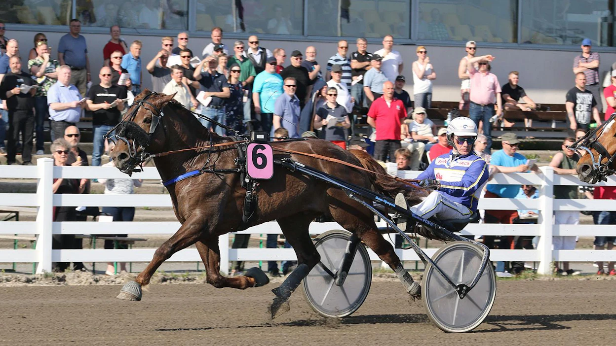 Evartti teki pikamatkalla pitkän ulkoratakirin, mutta ratkaisi silti hallitusti maalisuoralla.