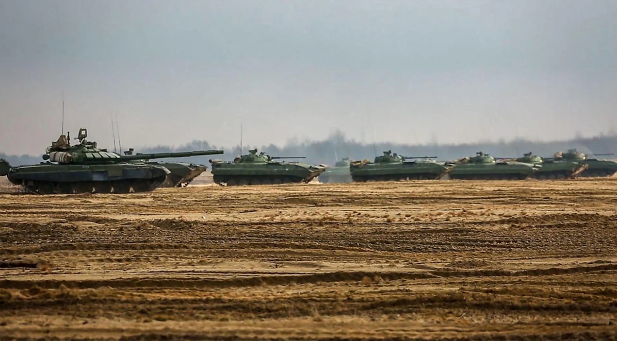 Venäjä on kasannut merkittävän määrän sotavoimaa Ukrainan rajoille. Lehtikuva/AFP