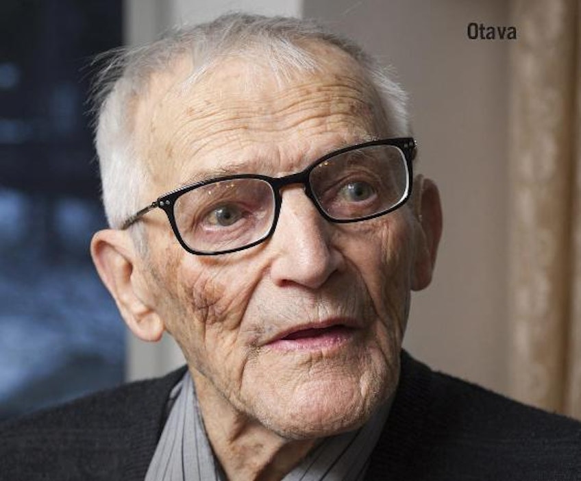 Aika velikulta -elämäkerta ilmestyy syyskuussa.