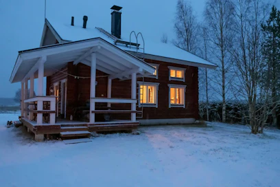 Joululomaa omalla mökillään aikoo Ifin kyselyn mukaan viettää kuusi prosenttia suomalaisista. Vain yksi sadasta oli marraskuun aikana varaamassa vuokramökkiä.