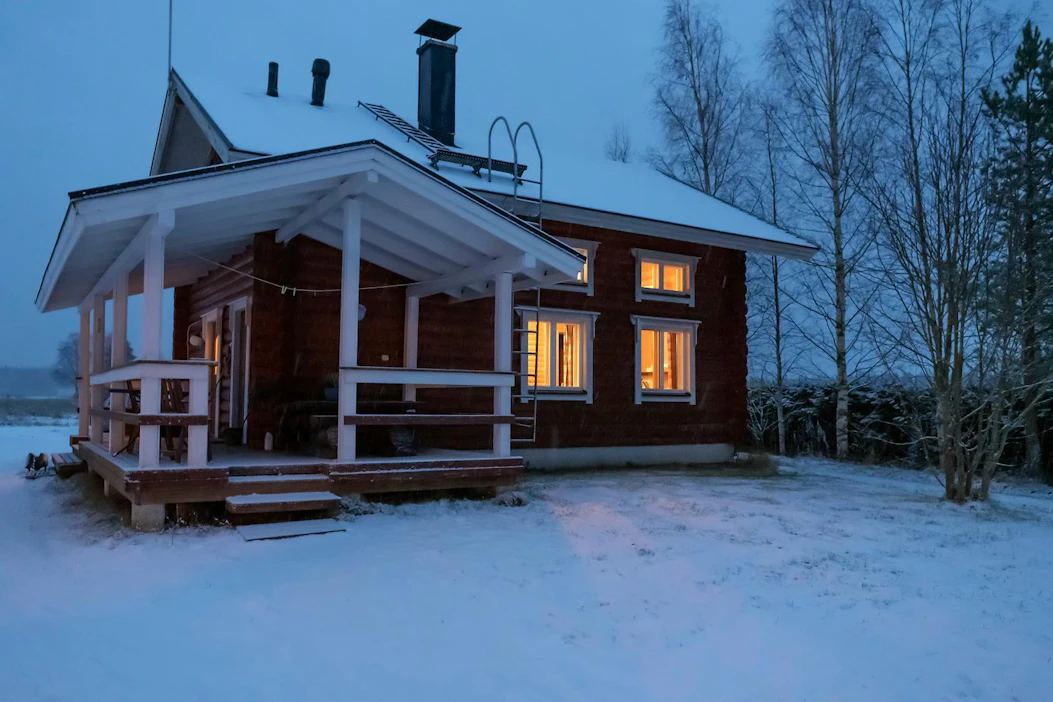 Joululomaa omalla mökillään aikoo Ifin kyselyn mukaan viettää kuusi prosenttia suomalaisista. Vain yksi sadasta oli marraskuun aikana varaamassa vuokramökkiä.