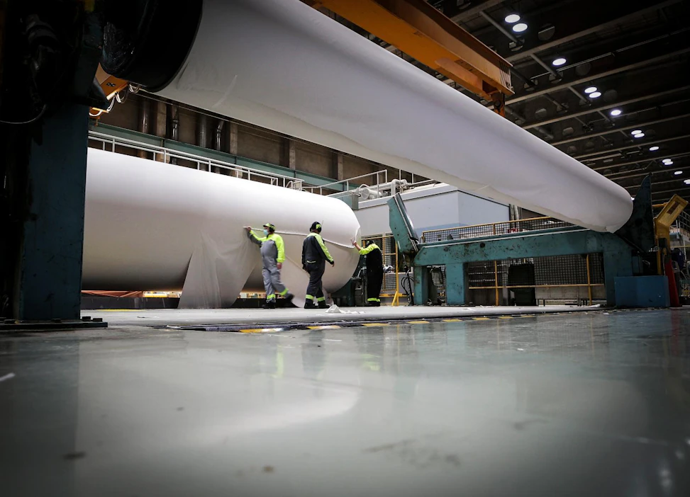 UPM ilmoitti Shottonin tehtaan myyntisuunnitelmista viime vuoden elokuussa samalla, kun yhtiö kertoi Kaipolan paperitehtaan sulkemisesta Jämsässä. Kuva on Kaipolan tehtaalta viime vuoden lopulta ennen koneiden lopullista pysähtymistä.