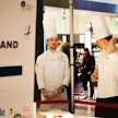 Kokkimaajoukkuetta edustavat Saksassa muiden mukana varakapteeni Jarkko Pulkkinen ja joukkueen kuopus Joona Lehto.