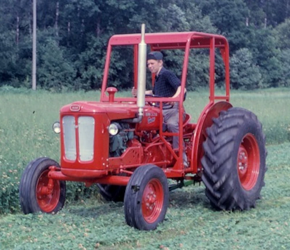 63Volvo320Buster