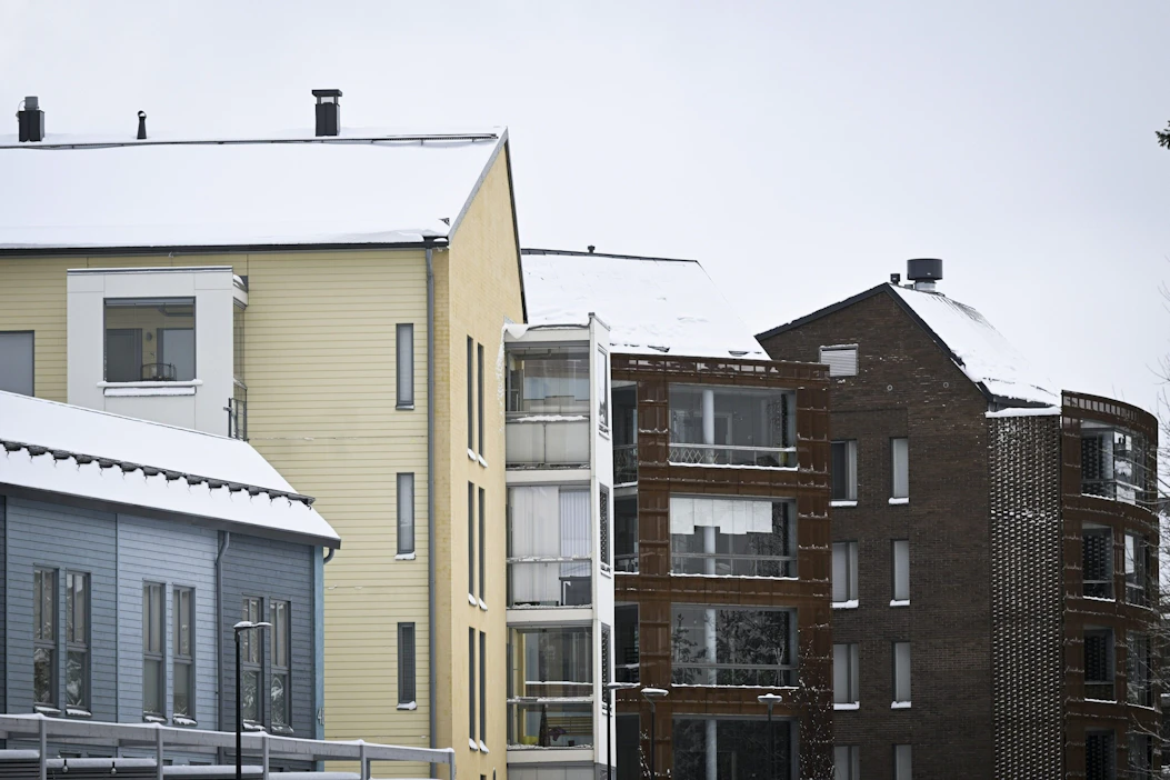 Tilastokeskuksen mukaan vanhojen osakeasuntojen hinnat laskivat lokakuussa koko maassa 6,5 prosenttia vuoden takaisesta. LEHTIKUVA / Emmi Korhonen.