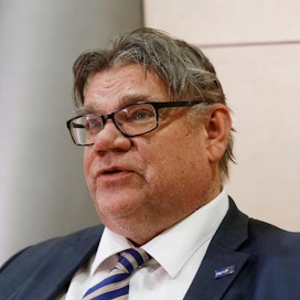 Timo Soini spekuloi jo huhtikuussa Halla-ahon luopuvan perussuomalaisten puheenjohtajuudesta.