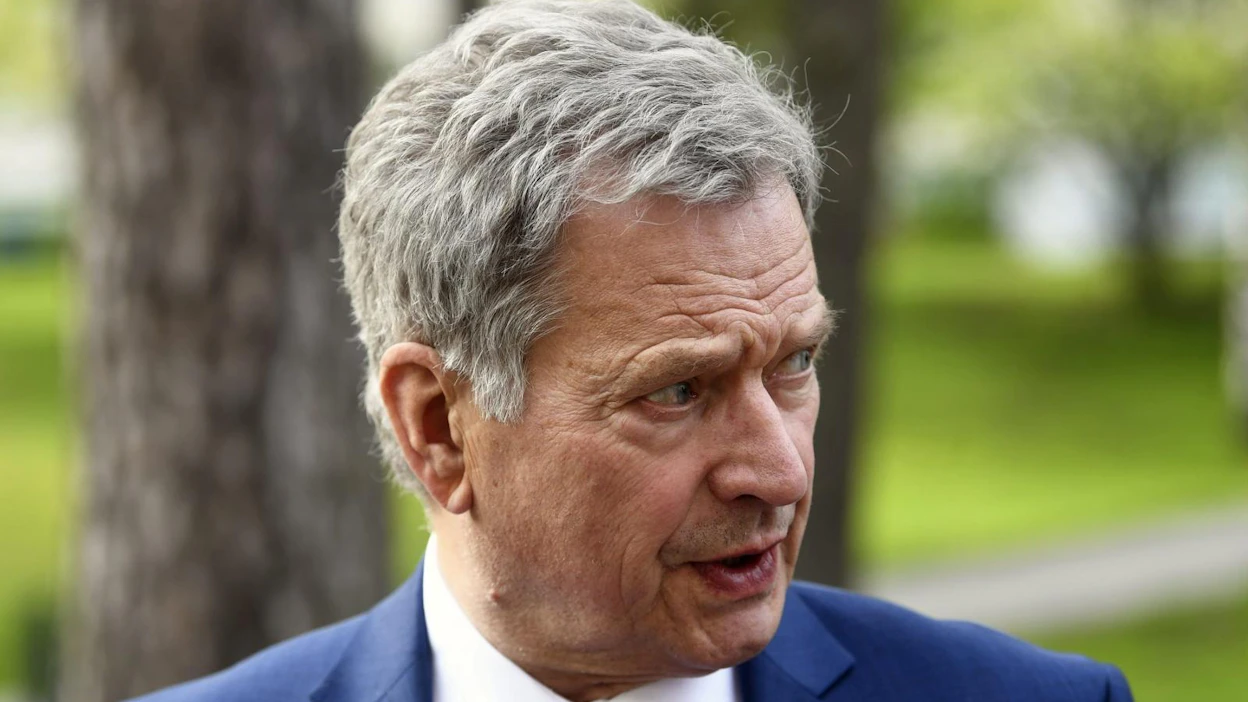 Kyllä minä perustuslakia noudatan, presidentti Sauli Niinistö vakuuttaa MTV:n haastattelussa.