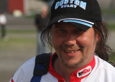 Ohjastajanakin nähty Mika Ahtiainen siirtyy Turusta Pohjanlahden länsipuolelle ratamestariksi.