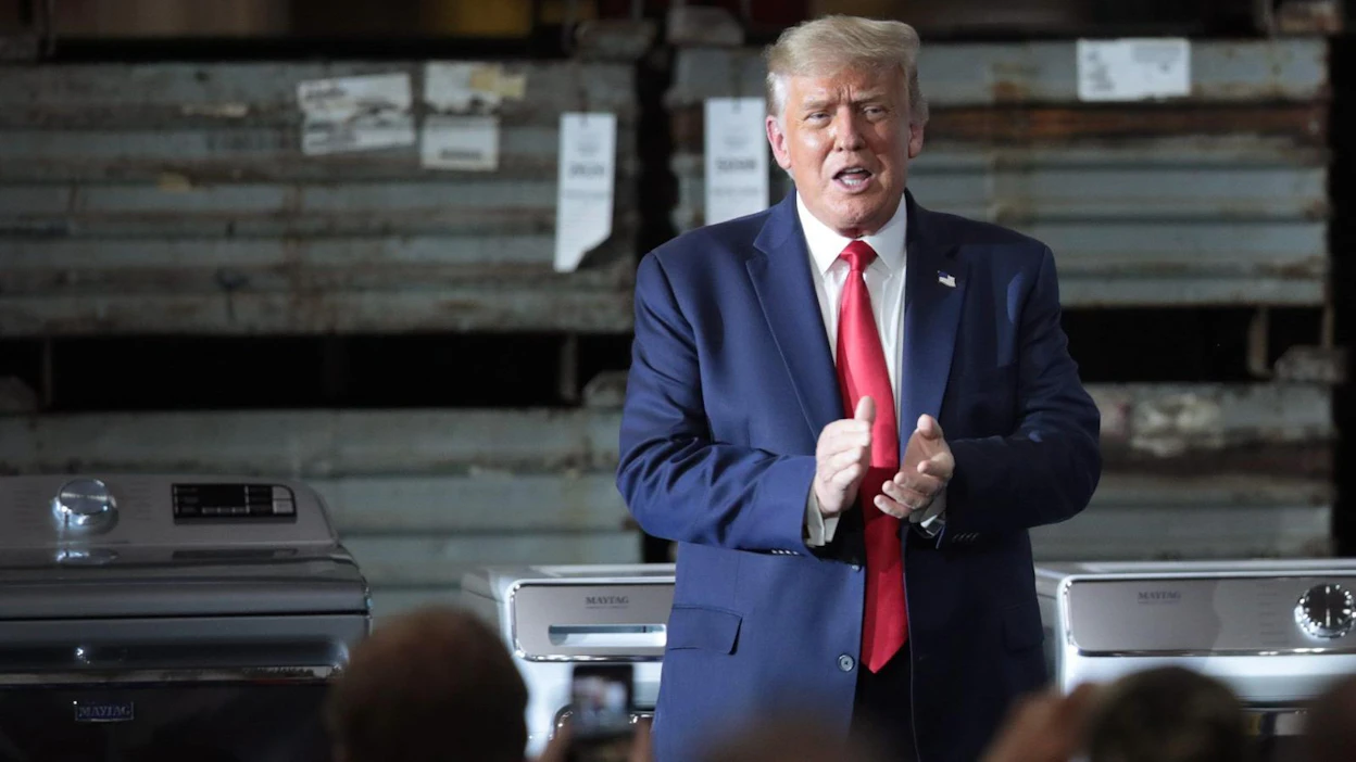 Trump on aiemmin uhannut kieltää Tiktokin käytön Yhdysvalloissa tietosuojahuolien vuoksi, ellei sen Yhdysvaltain-toimintoja myydä yhdysvaltalaiselle yritykselle.