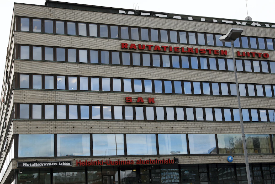 Työmarkkinaliittojen jäsenmaksuilta ollaan poistamassa verovähennysoikeutta. Muutos ei koske työttömyyskassamaksuja.