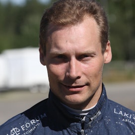Petteri Joella on kolme potentiaalista menestyjää Superlauantain 75-kierroksella.