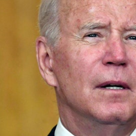 Joe Biden hyväksyi velkakaton nostamisen. LEHTIKUVA / AFP