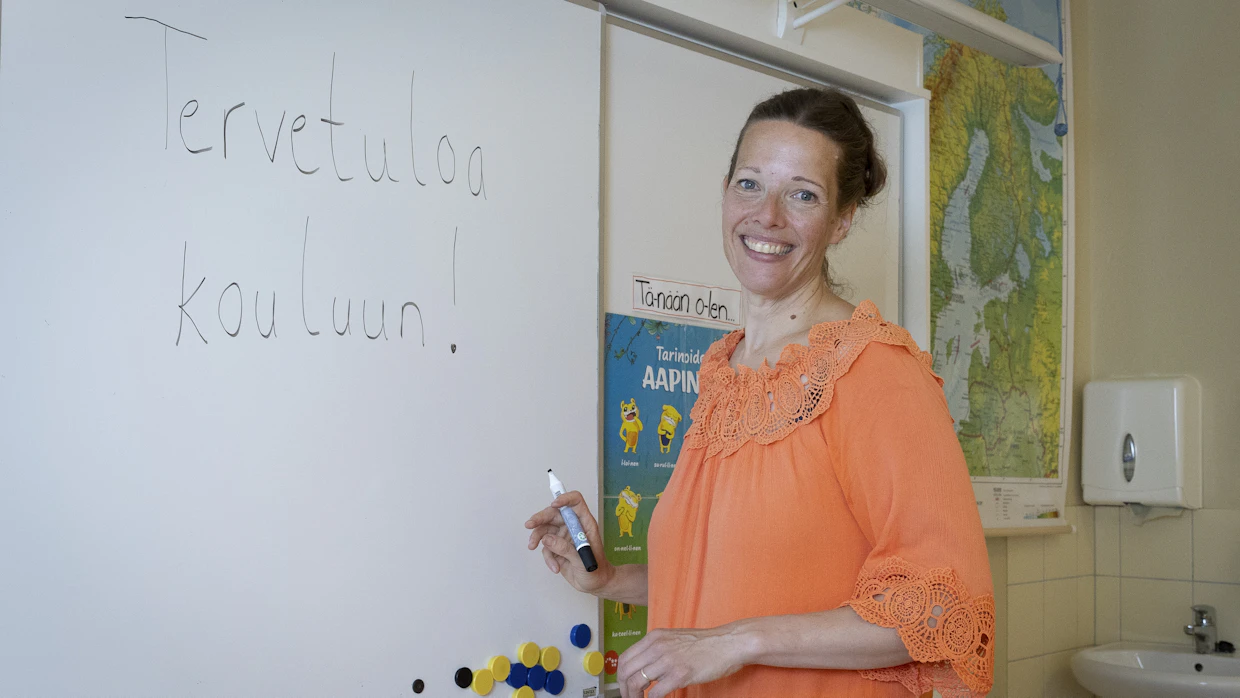 Koulun rehtori Annika Kailan mukaan opetus pystytään toteuttamaan hyvin lapsilähtöisesti.