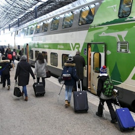 Kaukoliikenteen matkustajamäärät kasvoivat viime vuonna eniten väleillä Helsinki–Oulu, Helsinki–Rovaniemi ja Helsinki–Jyväskylä.