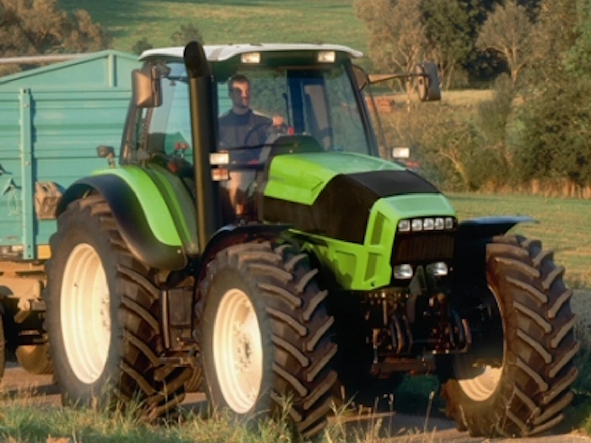 09DFAgrotronL720