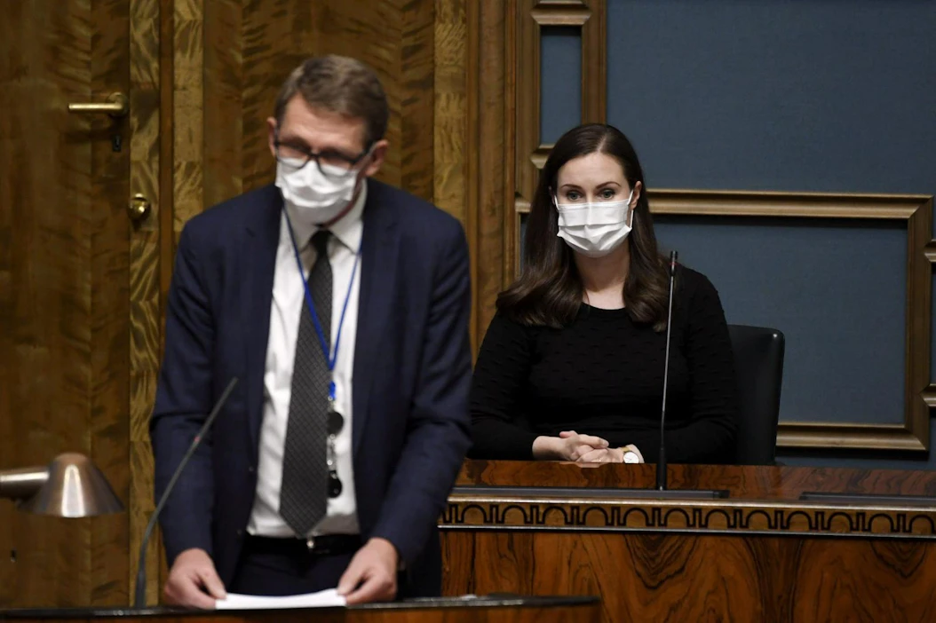 Valtiovarainministeri Matti Vanhanen (kesk.) vastasi opposition välikysymykseen.