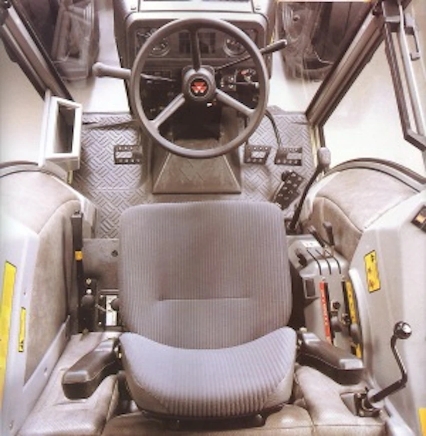 93MF390ohjaamo