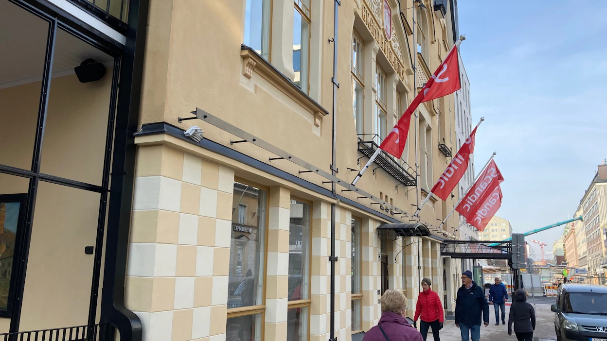 Aamiaisbuffetien suhteen joissain kulttuureissa on tapana, että aamiaispöydästä rakennetaan ”oma buffet” ruokapöytään.