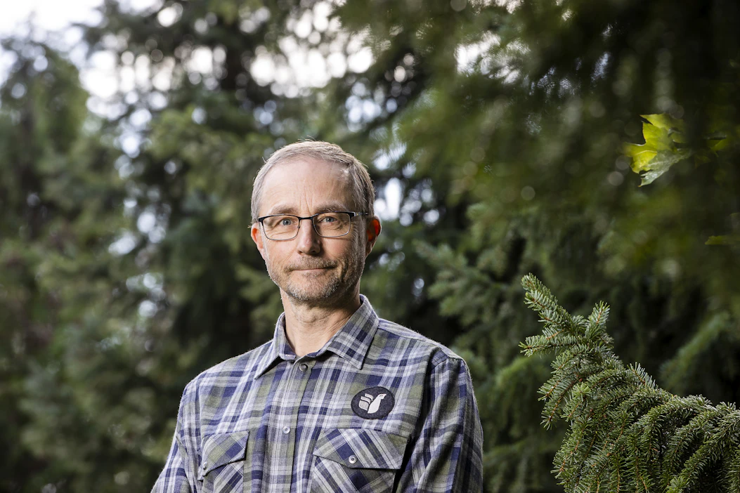 Jaakko Silpola työskentelee Suomen Metsästäjäliitto ry:n toiminnanjohtajana ja vt. viestintäpäällikkönä.