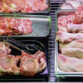 Brasilialaisia viranomaisia lahjottiin ja myyntiin päätyi pilaantunutta lihaa. Kuvan lihat eivät liity tuontilihaskandaaliin.