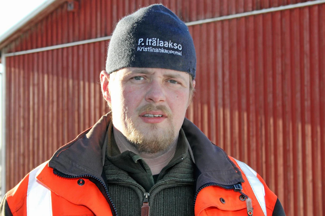 Uudesta lypsypihatosta haaveileva Mikko Uusitalo pitää tärkeänä, että investoinneissa on tarpeeksi pelivaraa myös mahdollisille notkahduksille.