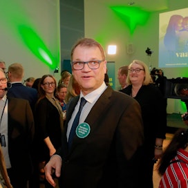 Keskustan puheenjohtaja Juha Sipilä puolueen vaalivalvojaisissa sunnuntaina.