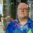 Lehtorina työskentelevän Kari Hännikäisen hajustehelvetti puhkesi toden teolla noin kymmenen vuotta sitten, kun hänen työpaikallaan tehtiin remontti.