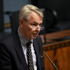 Ulkoministeri Pekka Haaviston (vihr.) mukaan päätöksiä tulevasta täytyy punnita tarkkaan. LEHTIKUVA / Vesa Moilanen