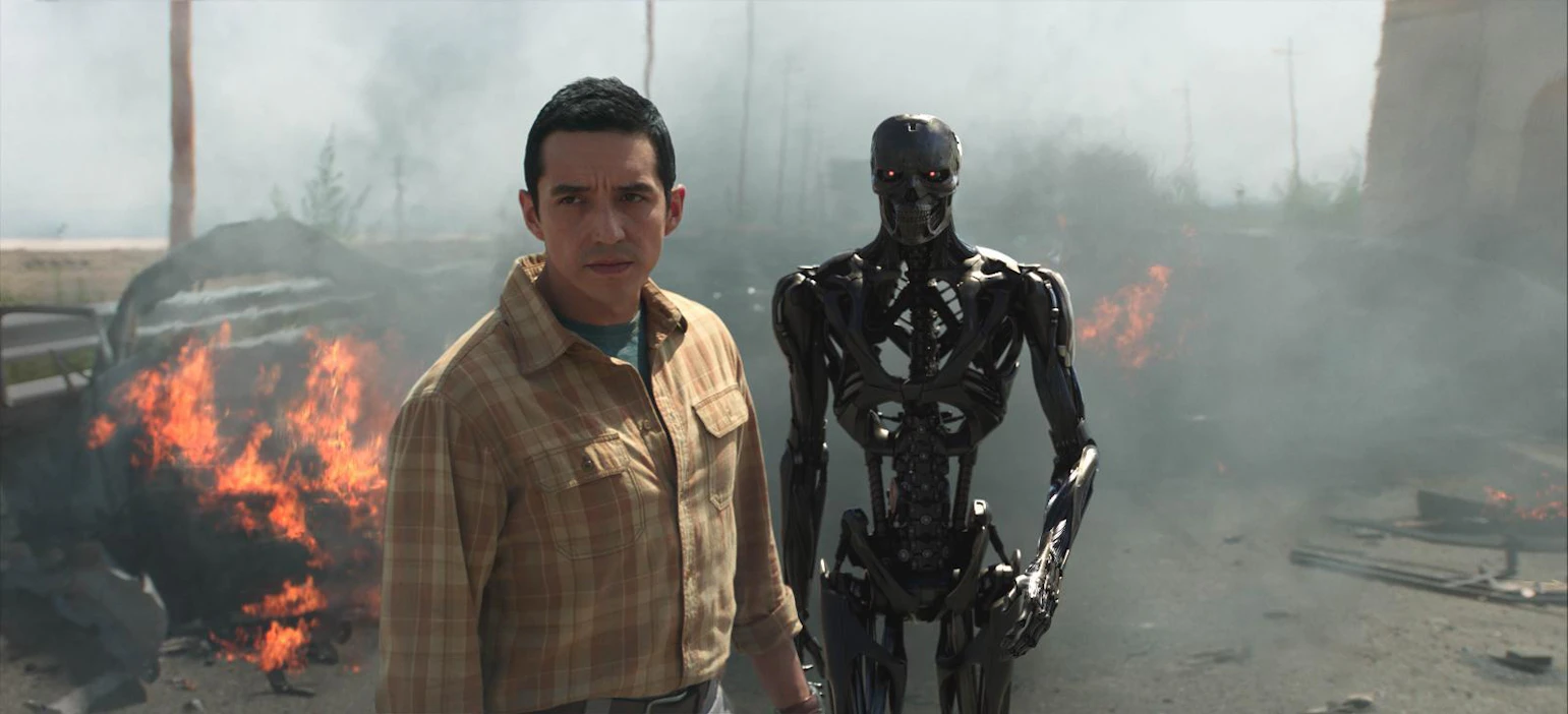 Rev-9 on elokuvan paha terminaattori, jonka ainoa tehtävä on tuhota. Häntä esittää Gabriel Luna.