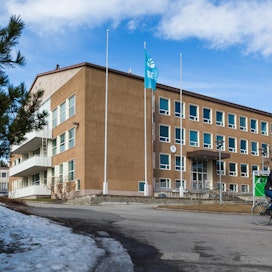 &quot;Karmea esimerkki oli parin vuoden takainen päätös lopettaa opettajakoulutus Savonlinnassa&quot;, Heinäluoma luonnehtii.