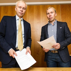 MTK:n toiminnanjohtaja Antti Sahi ja Agan myyntipäällikkö Tero Ristolainen allekirjoittivat jäsenetusopimuksen viime viikolla.
