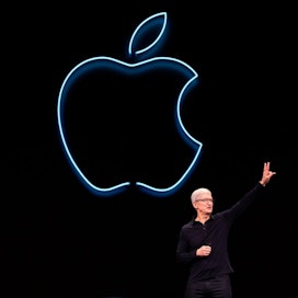 Applen toimitusjohtaja Tim Cook luonnehti vuosineljännestä &quot;suurimmaksi huhti-kesäkuun kvartaaliksi koskaan&quot;. LEHTIKUVA / AFP