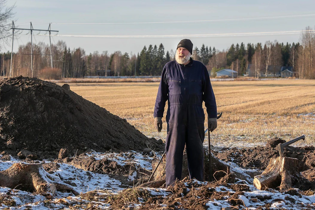"Silloin sitä oli nuori ja hurja", muistelee Juha Mieto vähän yli kaksikymppisen itsensä tuntemuksia.