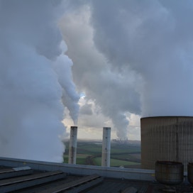 Perussuomalaisten puheenjohtajan Riikka Purran mukaan hiili- ja ydinvoimaloiden käyttöikää aiotaan pidentää Saksassa. Kuvassa Garzweilerin ruskohiilivoimala vuonna 2017.