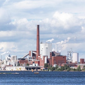 Stora Enso on tuottanut ligniiniä teollisessa mittakaavassa Sunilan tehtaalla Kotkassa vuodesta 2015 lähtien. Tehtaan vuotuinen tuotantokapasiteetti on 50 000 tonnia.