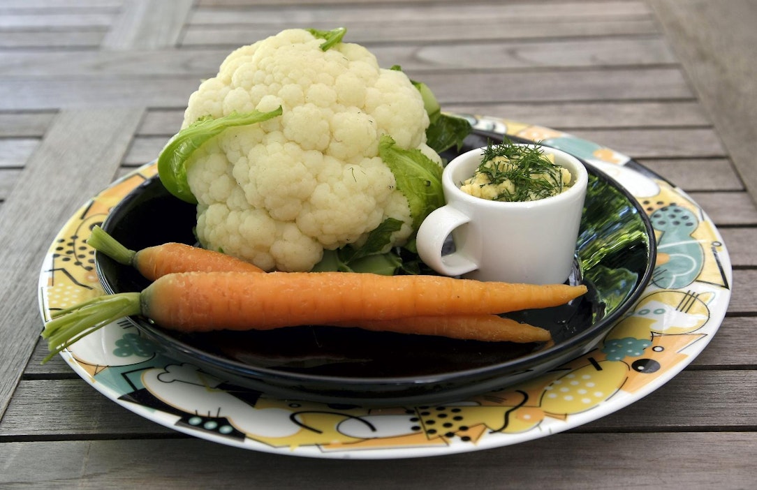 Kotimaiset varhaisvihannekset ovat kesäherkkuja parhaimmillaan.