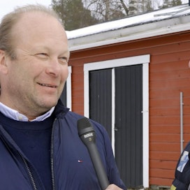 MT TalkKari tutustuu tällä kertaa valmentaja Petri Salmelaan Bodenin radalla Ruotsissa.